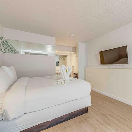 Travel Lodge By Wyndham 10 Min From Disney キシミー エクステリア 写真